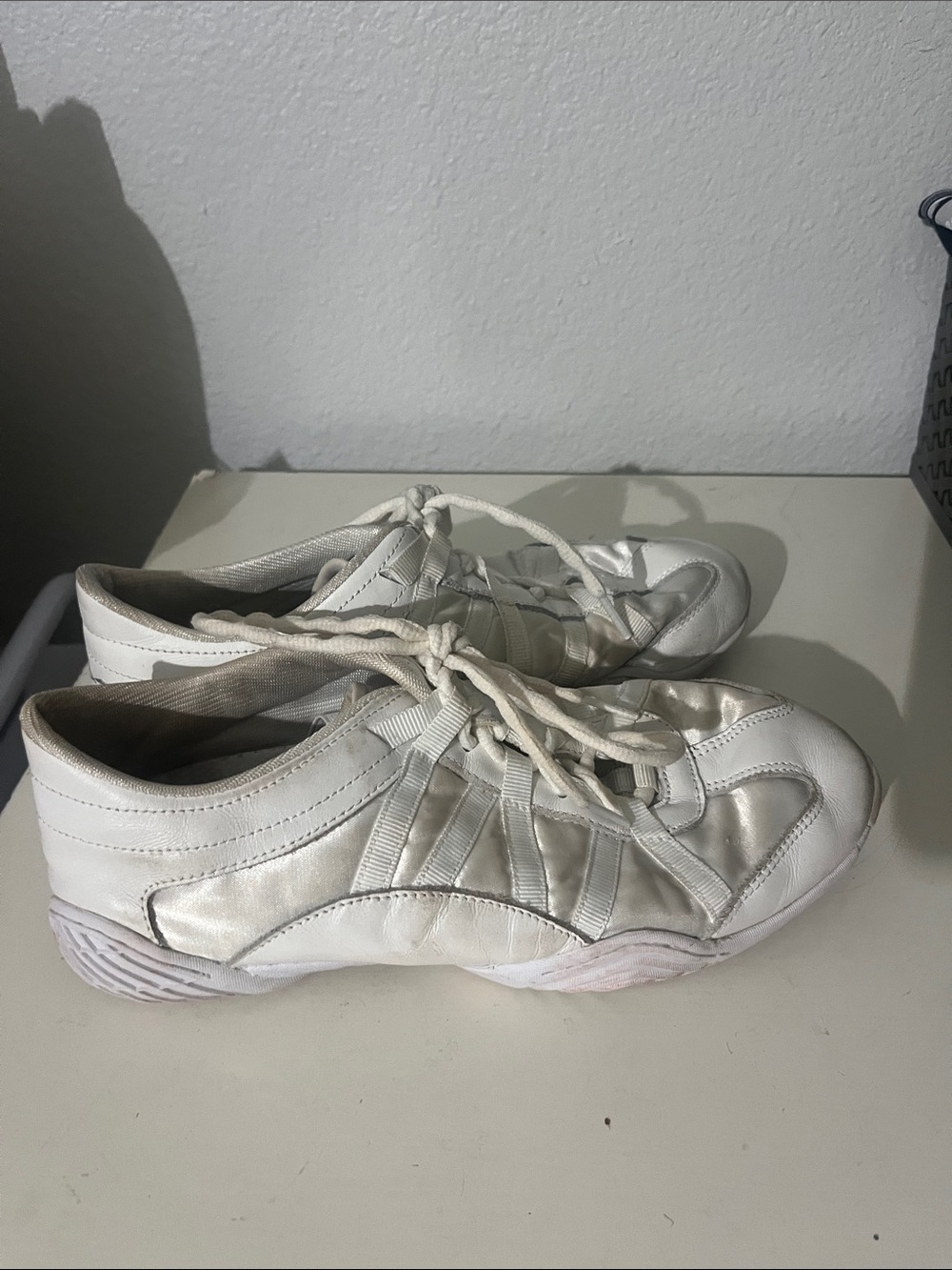 Nfinity Women’s Evolution Cheer Cheerleading Shoes Size 9 White